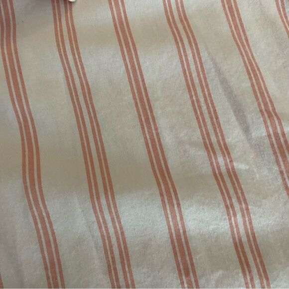 Universal Thread Button Down Shirt Short Sleeve Vertical Stripes Large - Picture 5 of 5